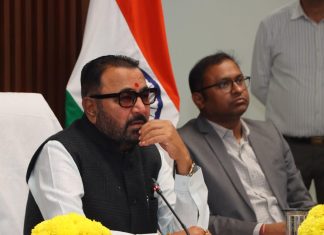 केंद्रीय आरोग्य व कुटूंब कल्याण राज्यमंत्री प्रतापराव जाधव यांनी घेतली महाराष्ट्रातील वैद्यकिय अधिकाऱ्यांची बैठक : आरोग्य सेवा सहज आणि सुलभ बनविण्यासाठी उपाययोजना करण्याच्या सुचना