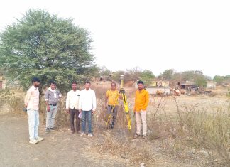 साखरखेर्डा ते मेहकर मार्गावरील महालक्ष्मी तलावाजवळील धोकादायक वळण काढून रस्ता सरळ करण्याची मागणी