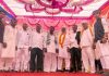 शेख युनूस तांबोळी हजयात्रेला रवाना : सर्वधार्मीय लोकांकडून सश्रद्ध वातावरणात निरोप
